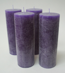 Posten 701: 1-B-Ware, 4 x Rustik-Kerzen 20 x 7 cm Ø, lila-violett (weißlich)